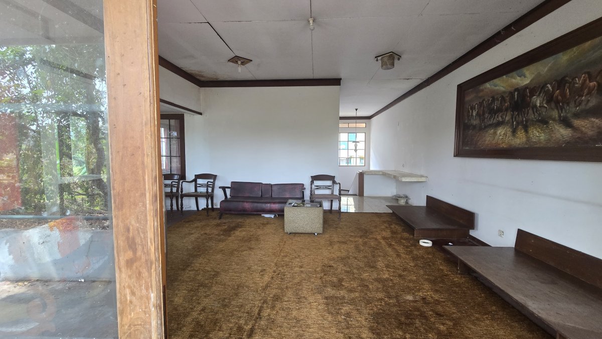 Rumah bagus udara sejuk di karangpandan karanganyar solo - Foto 4