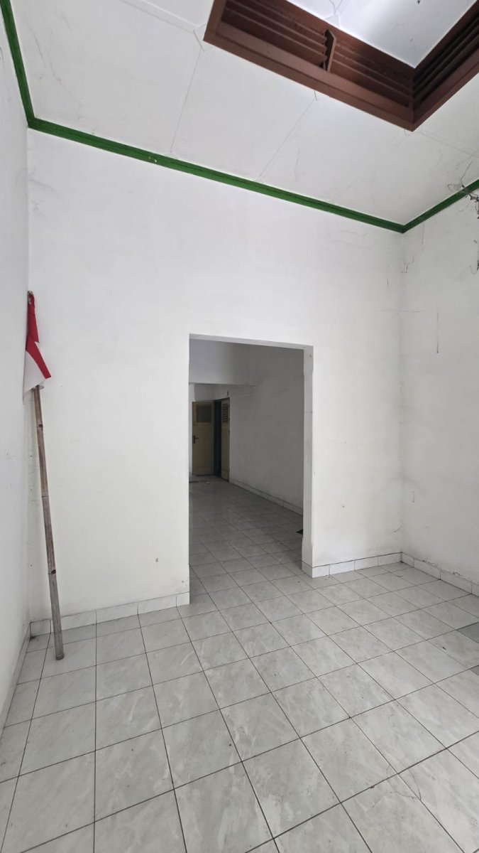 Rumah Hitung Tanah Di Manahan Banjarsari Solo - Foto 4