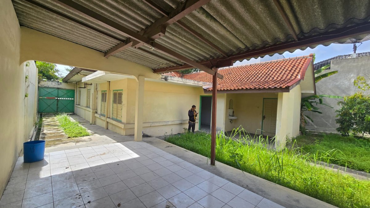 Rumah Hitung Tanah Di Manahan Banjarsari Solo - Foto 6
