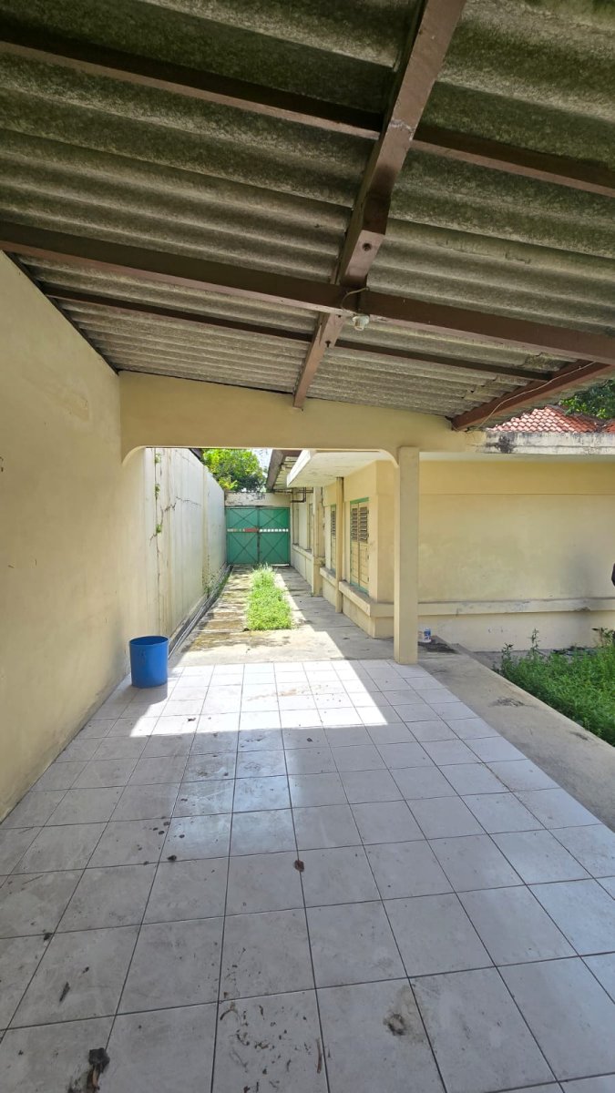 Rumah Hitung Tanah Di Manahan Banjarsari Solo - Foto 7