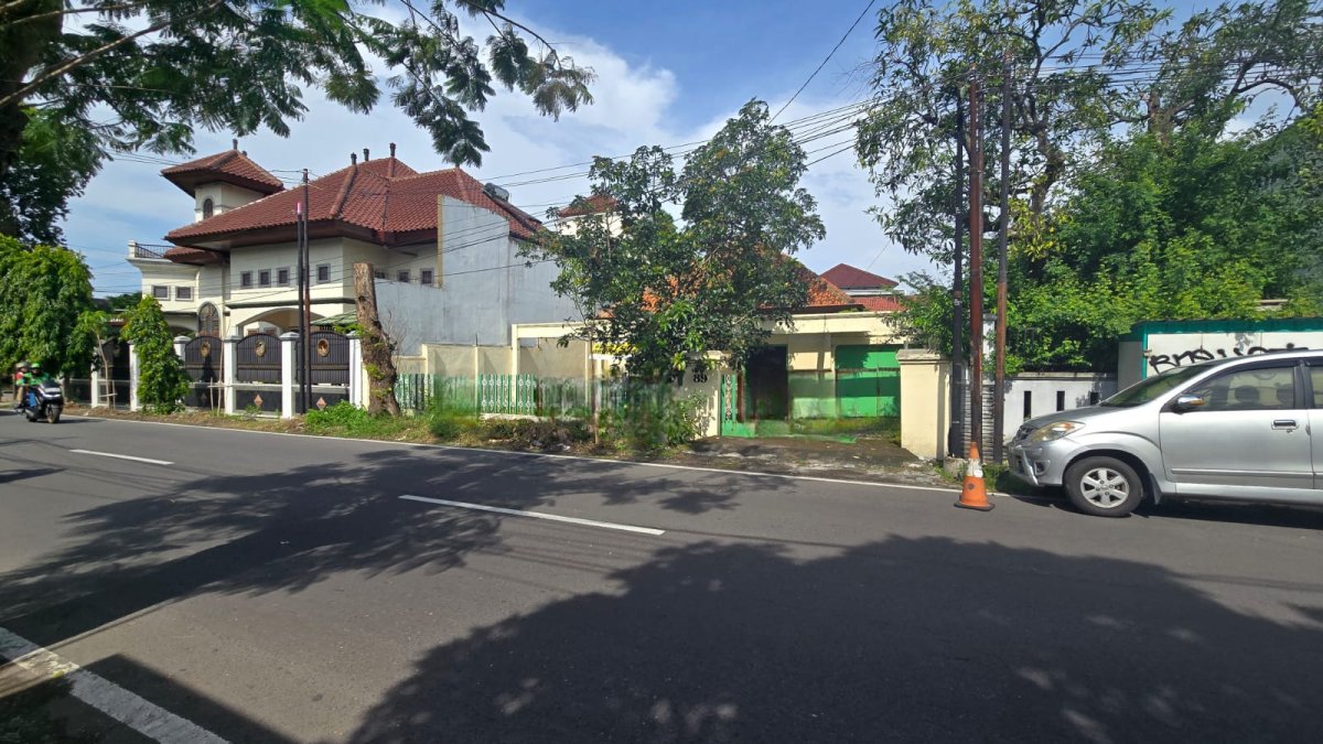 Rumah Hitung Tanah Di Manahan Banjarsari Solo - Foto 9