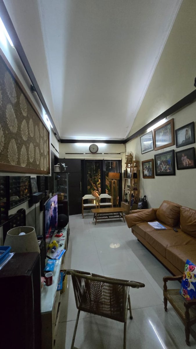 Rumah bagus siap pakai dekat pasar nusukan banjarsari solo - Foto 5
