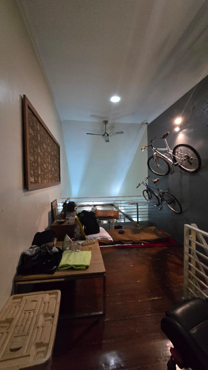 Rumah bagus siap pakai dekat pasar nusukan banjarsari solo - Foto 10