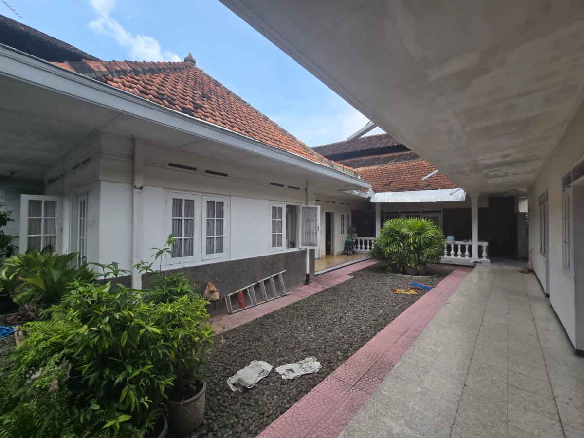 Rumah Hitung Tanah Di Jalan Kapten Mulyadi Pasar Kliwon Solo - Foto 3