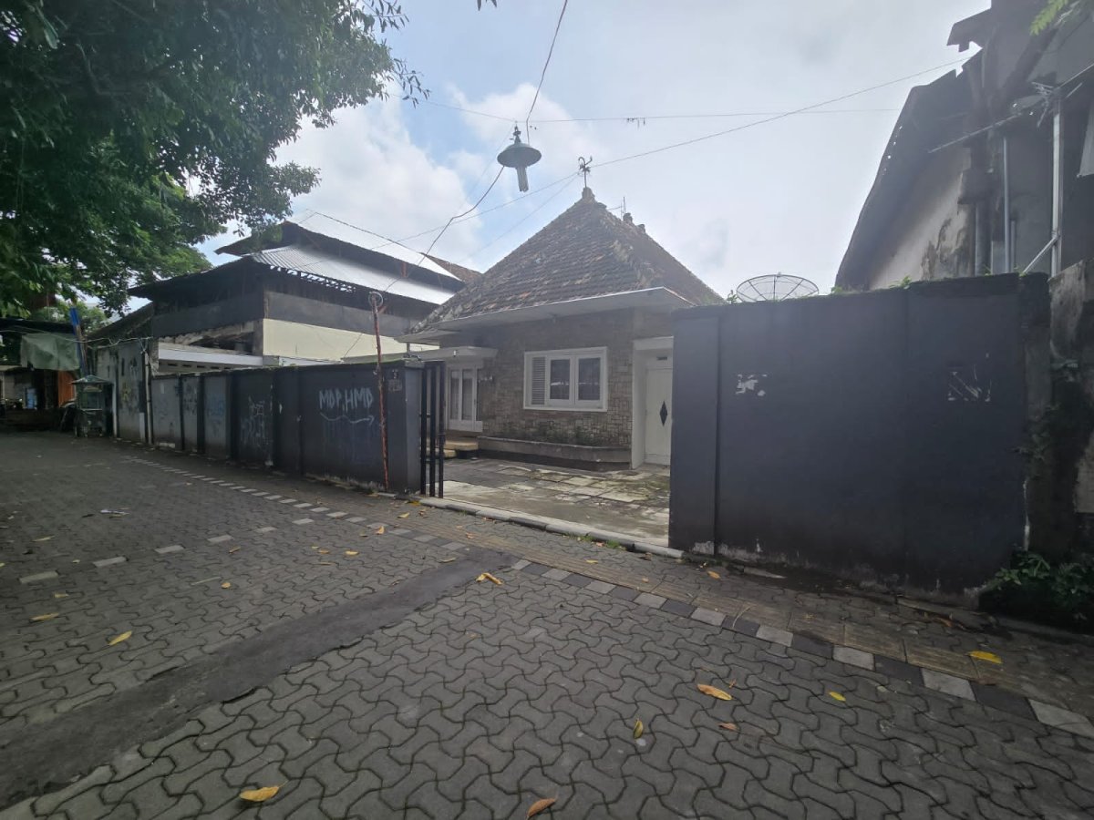 Rumah Hitung Tanah Di Jalan Kapten Mulyadi Pasar Kliwon Solo - Foto 4