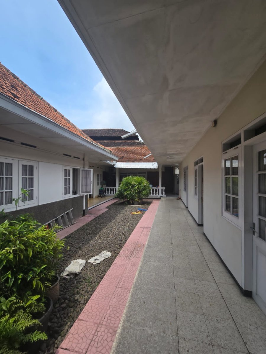 Rumah Hitung Tanah Di Jalan Kapten Mulyadi Pasar Kliwon Solo - Foto 7