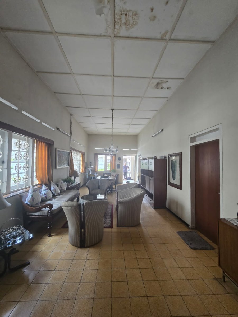 Rumah Hitung Tanah Di Jalan Kapten Mulyadi Pasar Kliwon Solo - Foto 9