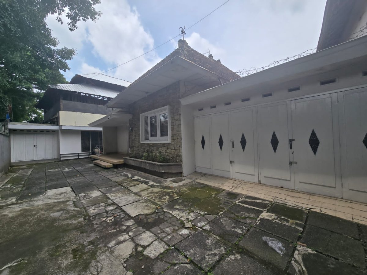 Rumah Hitung Tanah Di Jalan Kapten Mulyadi Pasar Kliwon Solo - Foto 10