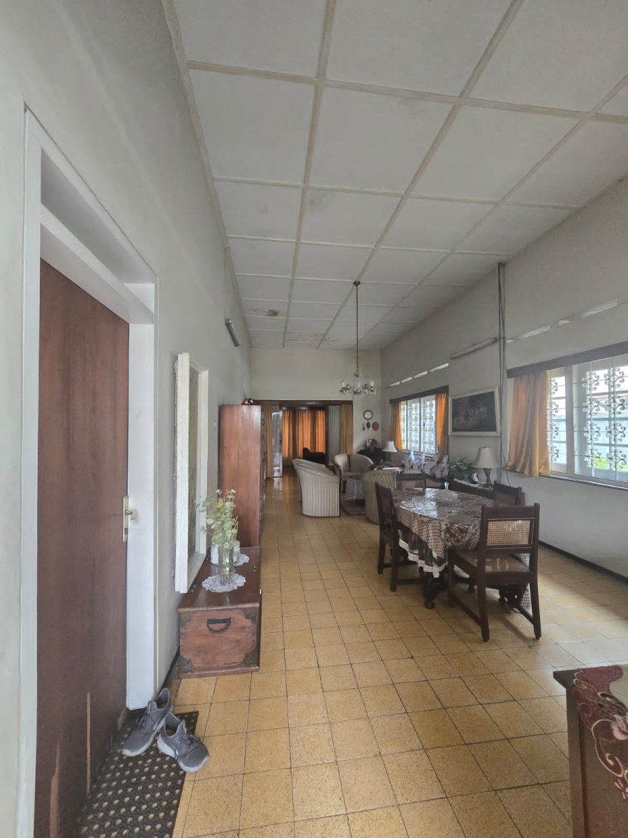 Rumah Hitung Tanah Di Jalan Kapten Mulyadi Pasar Kliwon Solo - Foto 12