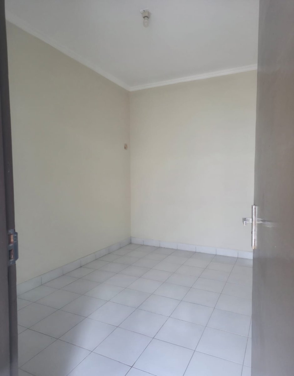 Rumah Elite Siap Huni di Lokasi Favorit Solo Baru - Foto 11
