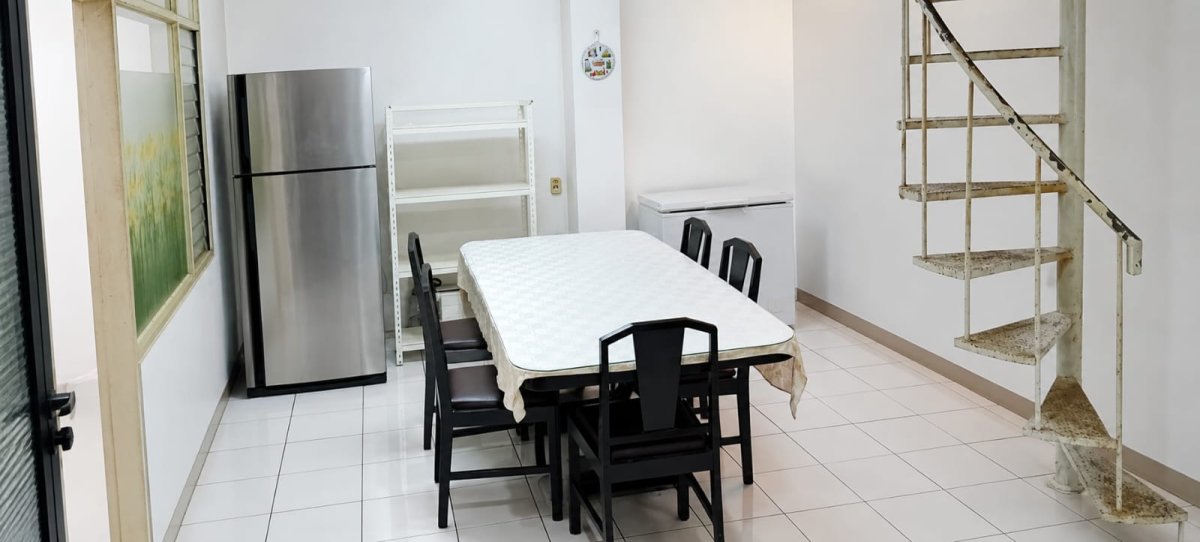 Jual Rumah lokasi strategis! di Perumahan Srengseng Kembangan Jakarta Barat DI - Foto 5