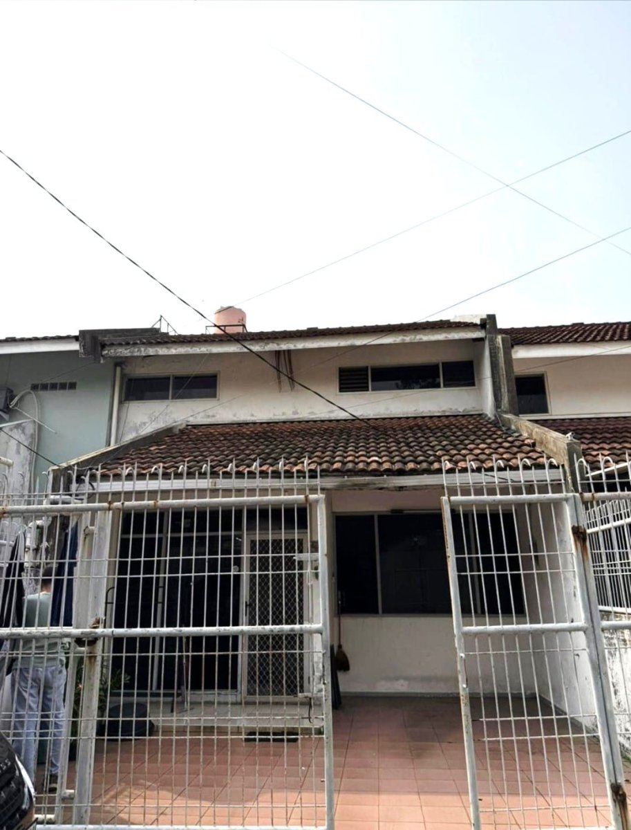 Jual Rumah lokasi strategis! di Perumahan Srengseng Kembangan Jakarta Barat DI