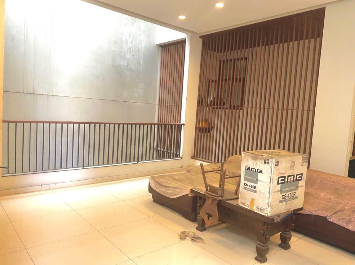 Harga Turun 2 M Rumah Bagus 2 Lantai Hampir 300 mtr di Kartini Jakarta Pusat ID - Foto 8