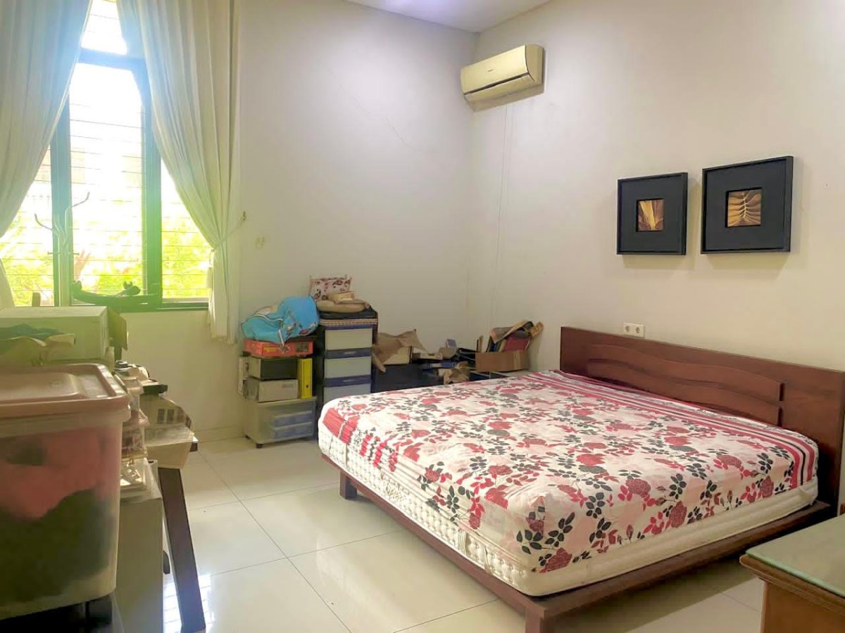 Harga Turun 2 M Rumah Bagus 2 Lantai Hampir 300 mtr di Kartini Jakarta Pusat ID - Foto 2