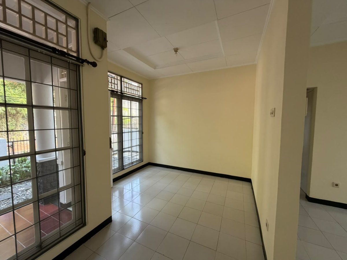 Disewakan rumah 1 lantai di Mertilang sektor 9 Bintaro Jaya Tangsel - Foto 7