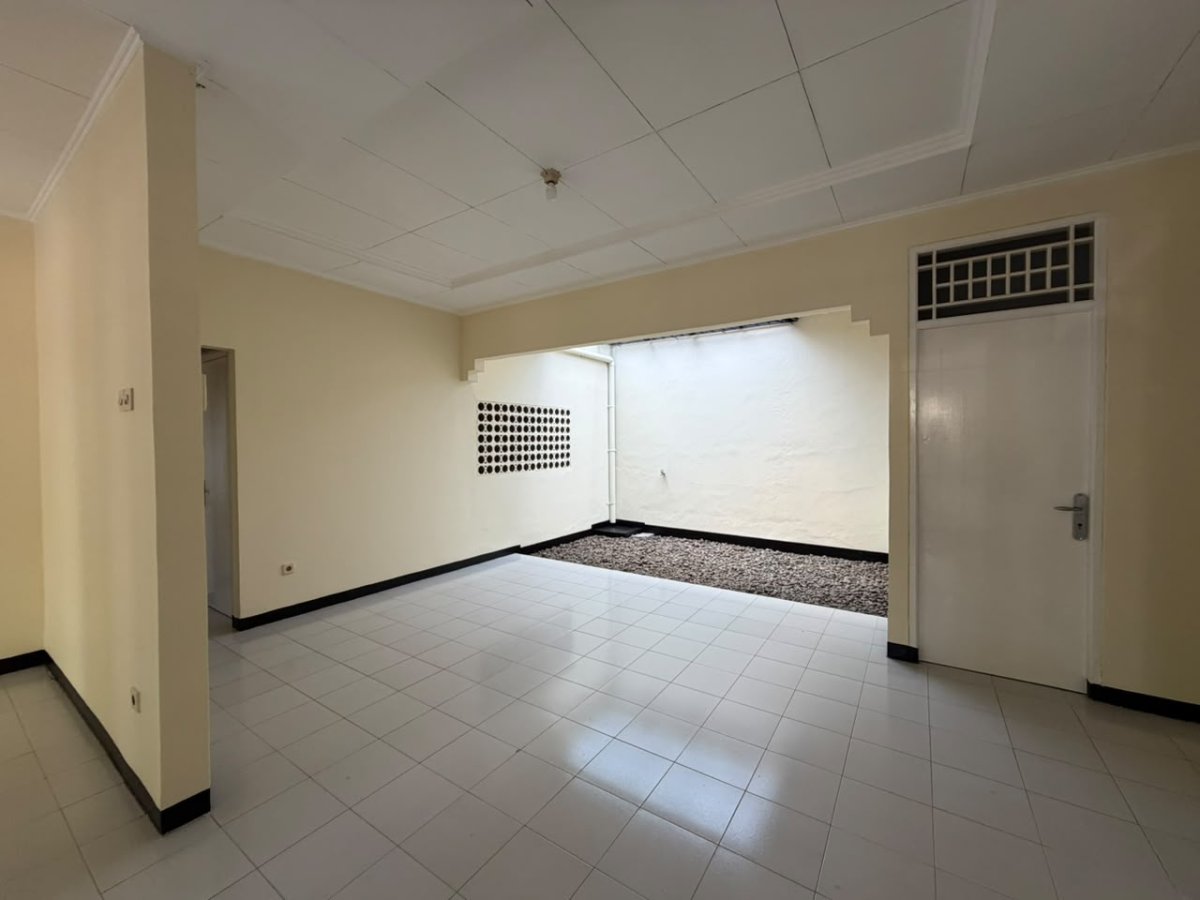 Disewakan rumah 1 lantai di Mertilang sektor 9 Bintaro Jaya Tangsel