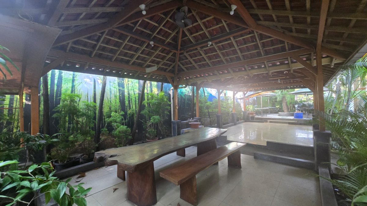 Ruang Usaha Eks Resto Super Strategis di Manahan Solo - Foto 9