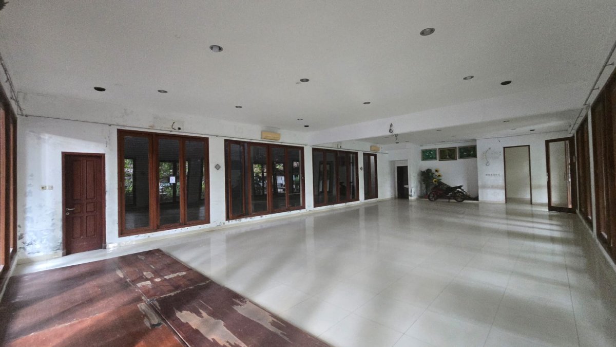 Ruang Usaha Eks Resto Super Strategis di Manahan Solo - Foto 8