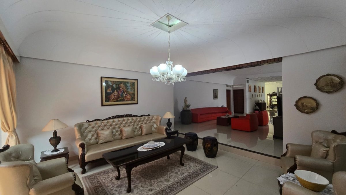 Rumah Mewah dan Gudang atau Ruang Usaha Super Strategis di Jalan Raya Adi Sucipto Blulukan Colomadu - Foto 7