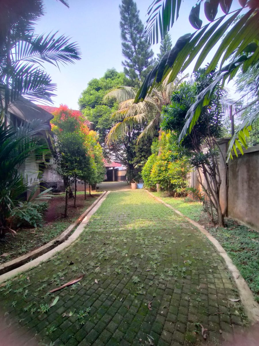 Dijual Rumah Taman Dekat MRT Lebak Bulus dan Sekolah Charitas - Foto 2