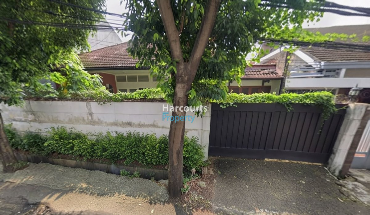 Dijual Rumah Lama Area Senopati Kebayoran Baru