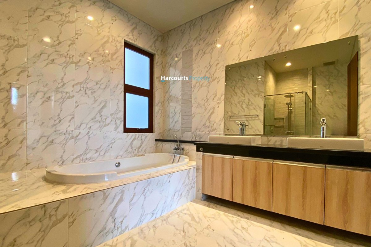 Disewakan Townhouse Modern Tropical Area Kemang - Foto 10