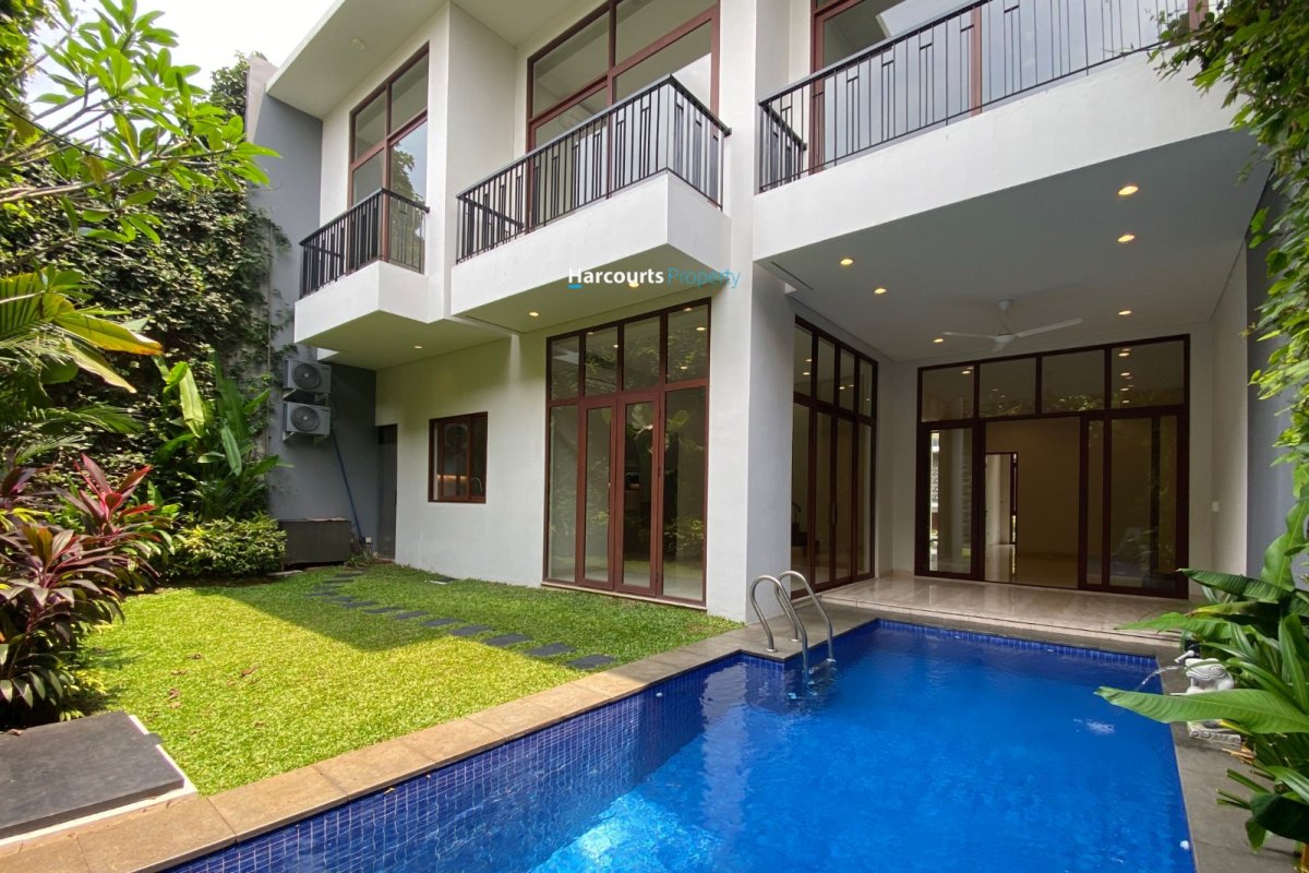 Disewakan Townhouse Modern Tropical Area Kemang - Foto 12