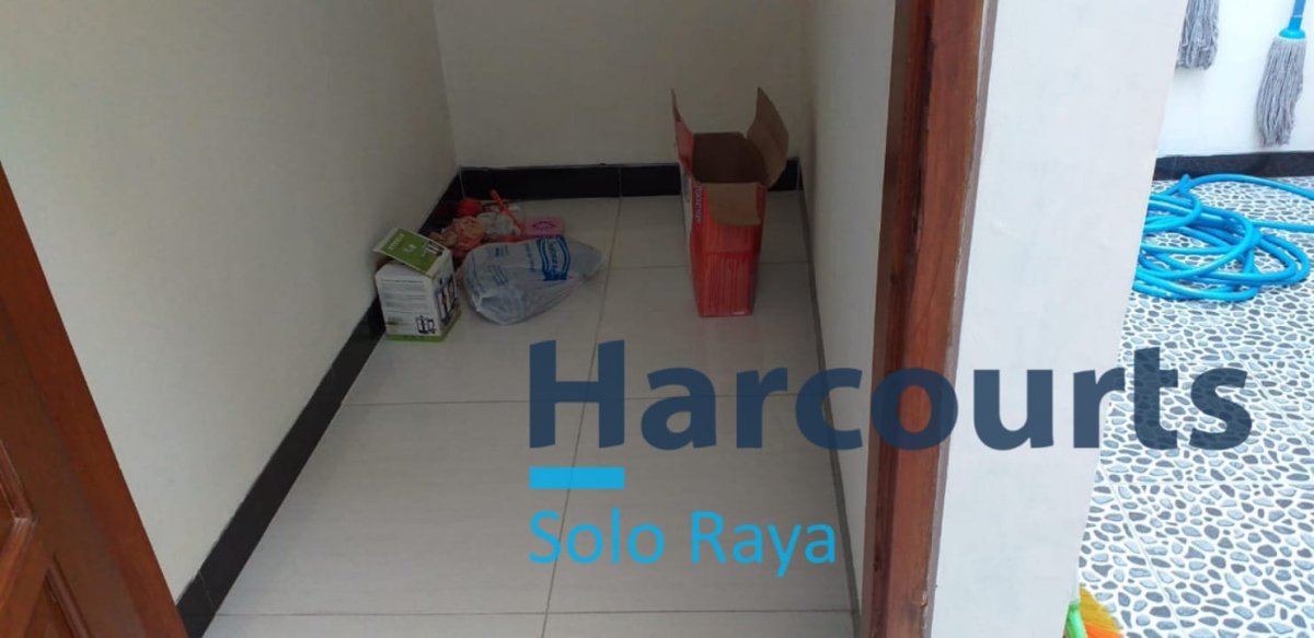 Rumah Renovasi Siap Huni di Mojosongo Solo - Foto 9