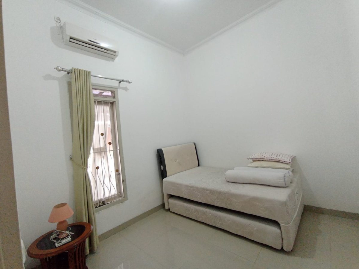 Rumah Cluster Full Furnished Siap Pakai di Fajar Indah Baturan Colomadu - Foto 12