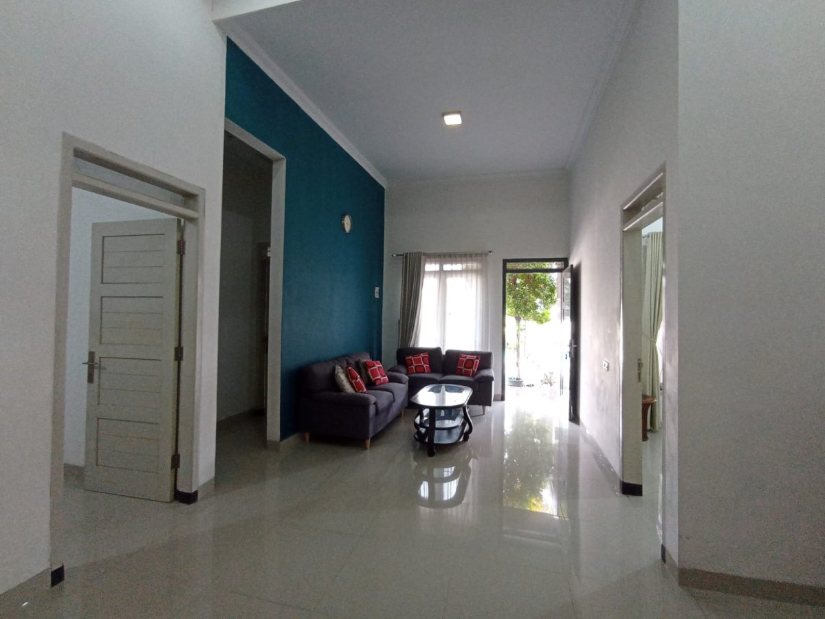 Rumah Cluster Full Furnished Siap Pakai di Fajar Indah Baturan Colomadu - Foto 4