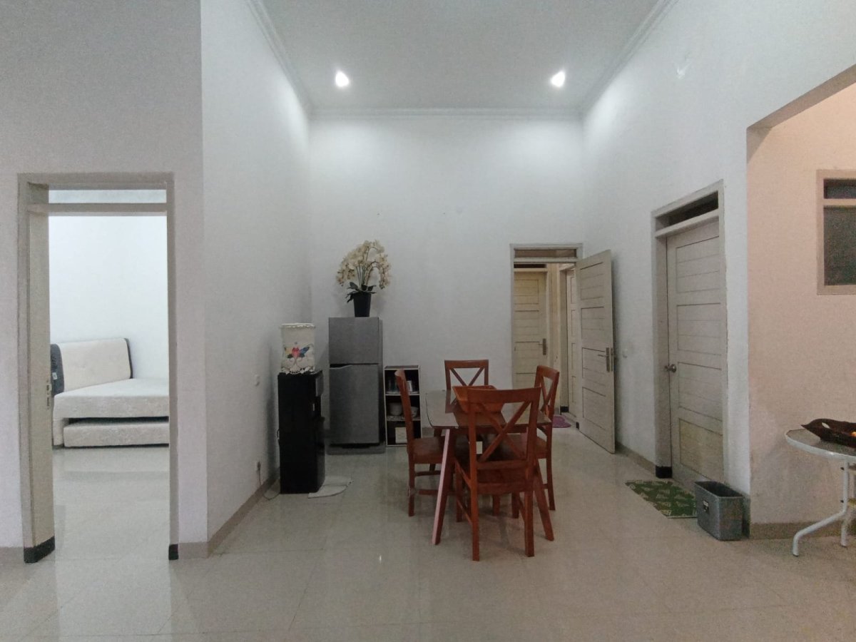 Rumah Cluster Full Furnished Siap Pakai di Fajar Indah Baturan Colomadu - Foto 8
