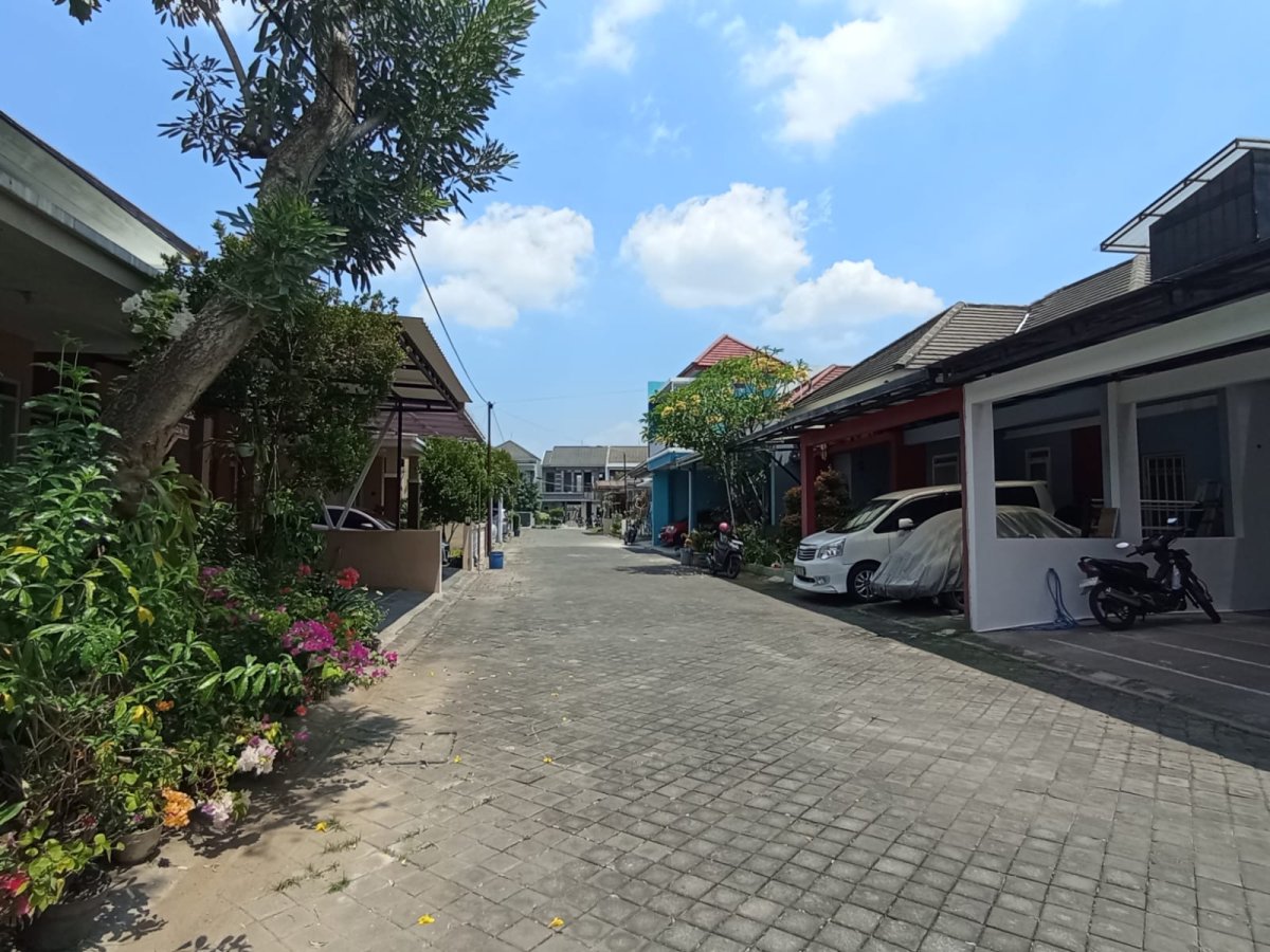 Rumah Cluster Full Furnished Siap Pakai di Fajar Indah Baturan Colomadu - Foto 2