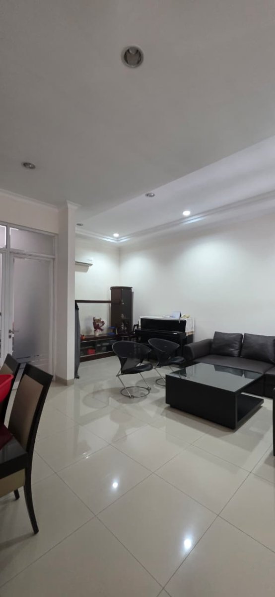 Dijual Rumah Nyaman Dan Asri Di Cluster Mitra Gading Villa, Kelapa Gading - Jakarta Utara - Foto 5