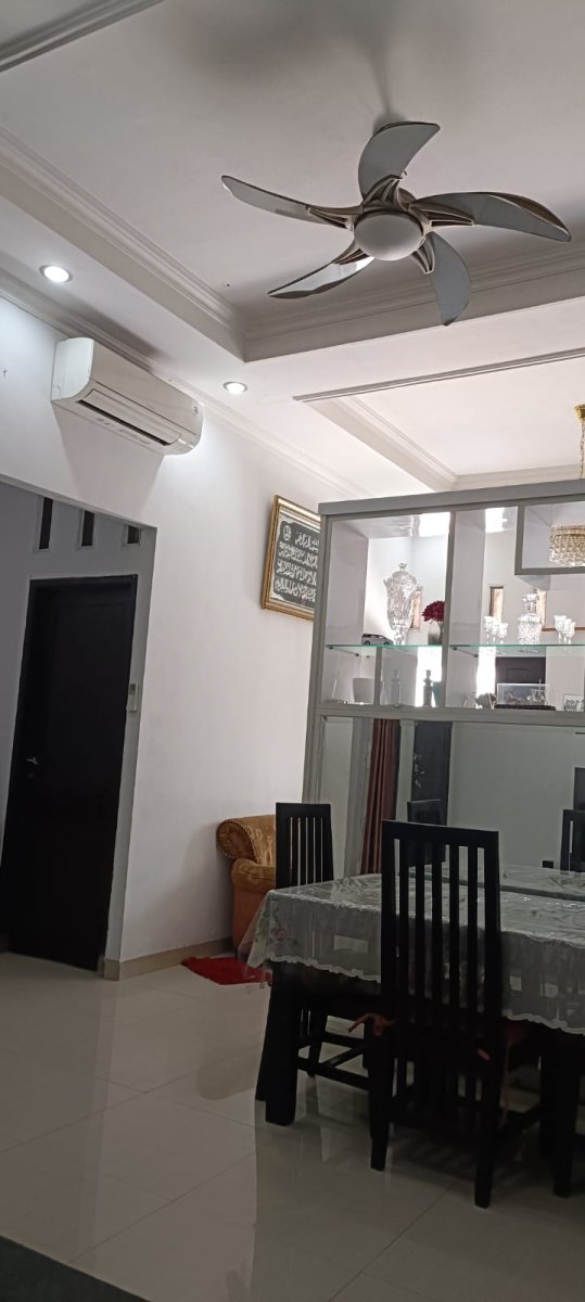 Dijual rumah di Cisalak Depok Jawa Barat - Foto 4