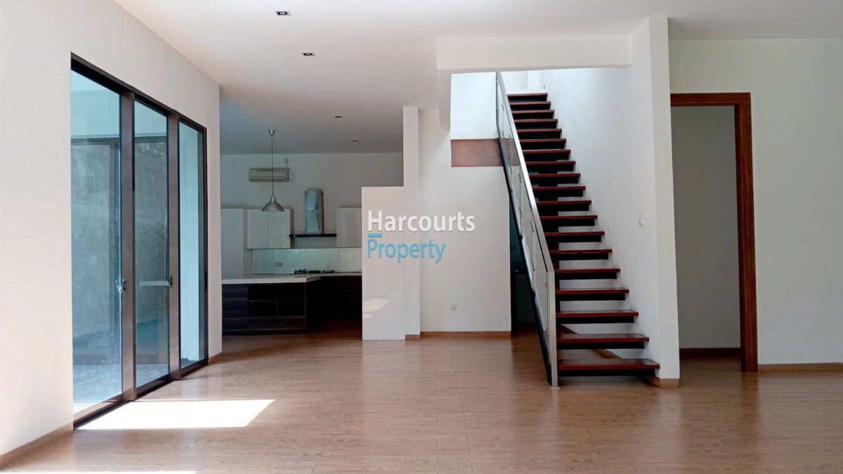 Disewakan Townhouse Modern Area Kemang - Foto 3