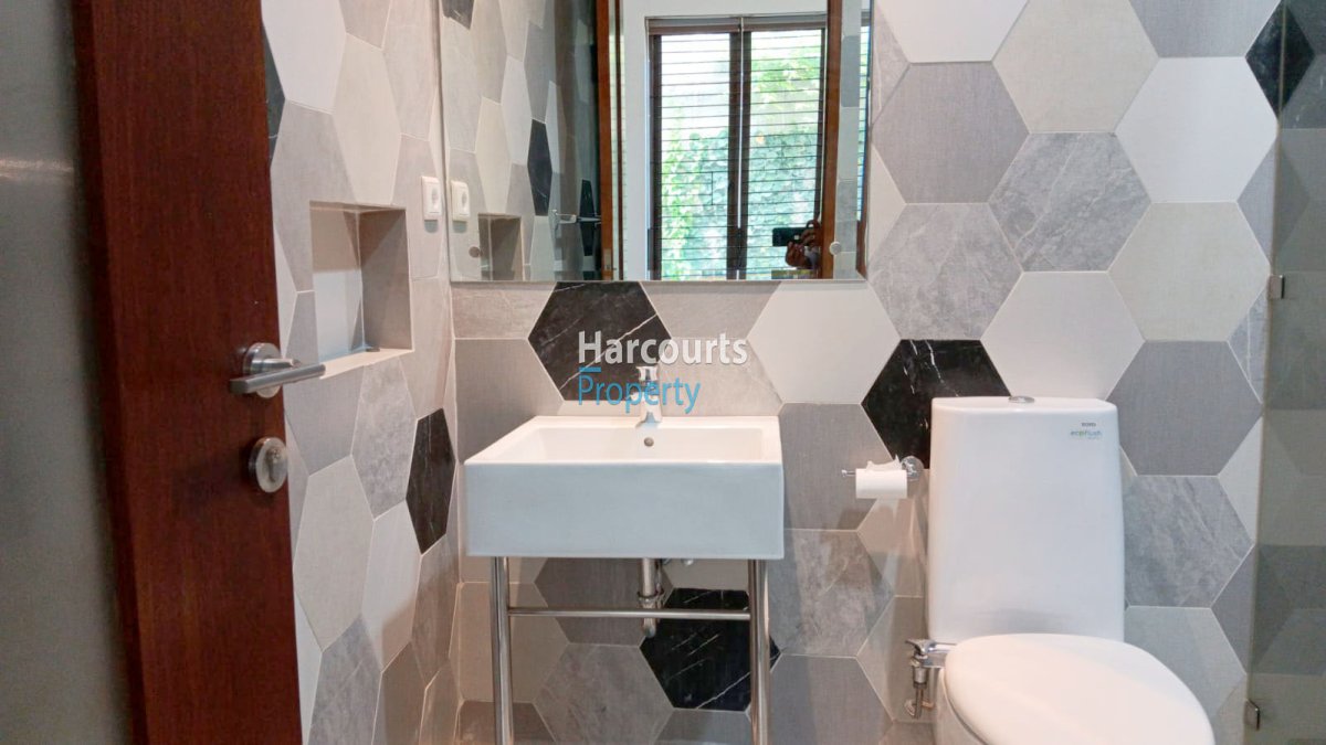 Disewakan Townhouse Modern Area Kemang - Foto 4