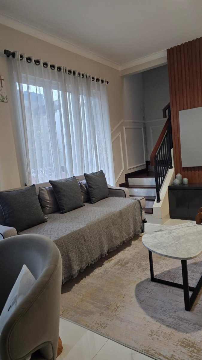 Rumah Full Furnish Premium Grand Wisata - Foto 2
