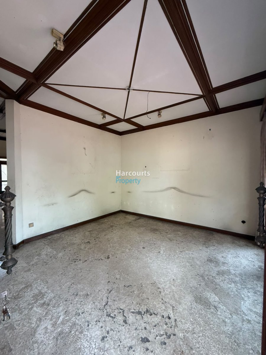 Rumah Klasik Bagus dan Terawat Lokasi Strategis Area Pondok Indah - Foto 3