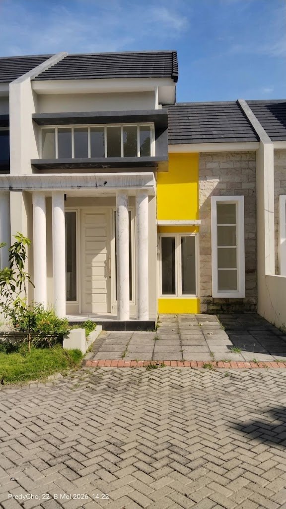 Segera Lelang Rumah Murah Lokasi Strategis @Wisata Semanggi Surabaya - Properti | Harcourts