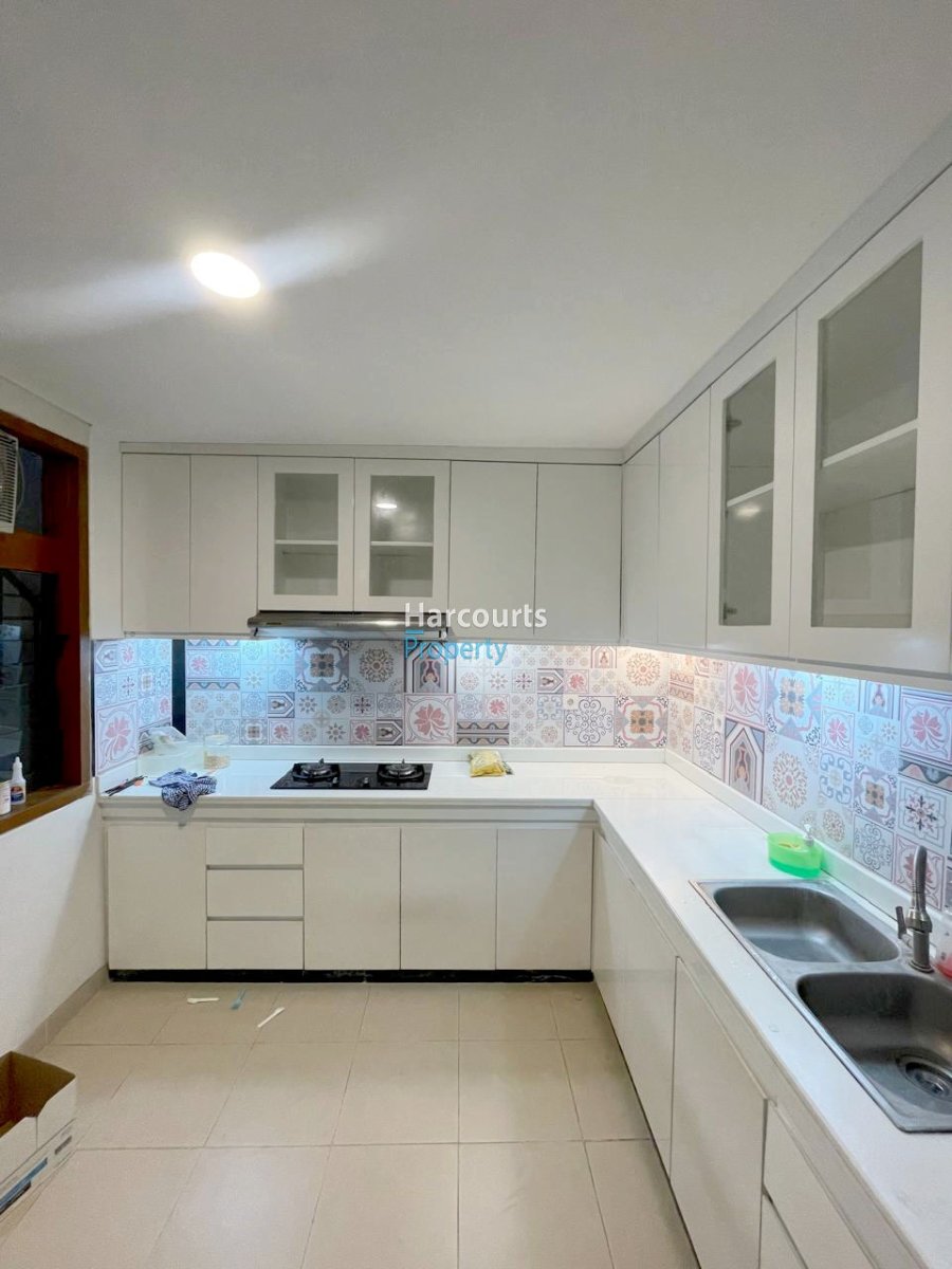 Disewakan Rumah Klasik Terawat Lokasi Strategis Area Pondok Indah - Foto 6