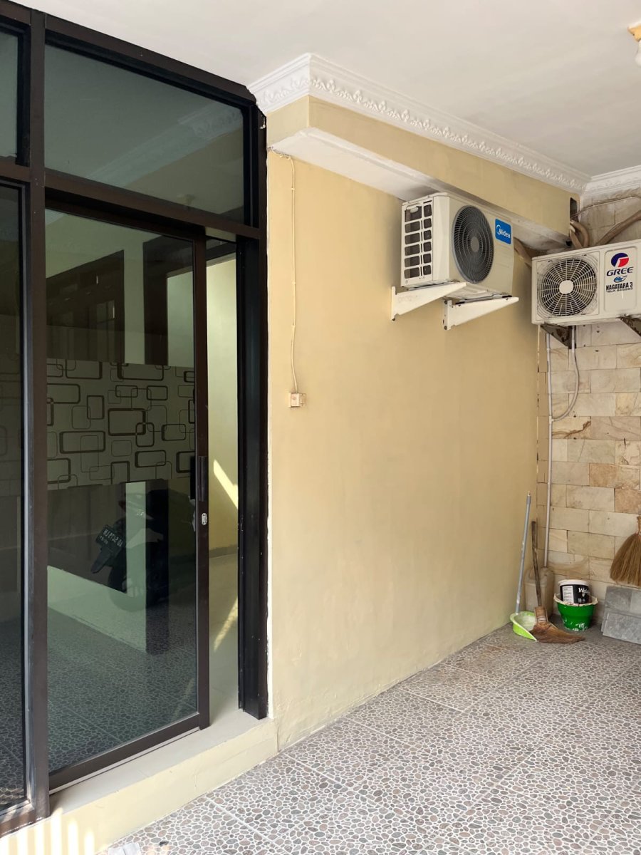Rumah Siap Huni di Perumahan Banjarsari, Solo - Foto 9