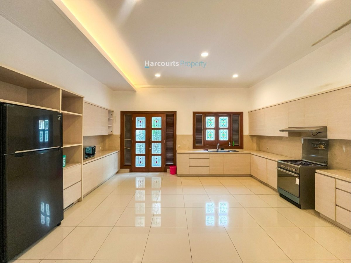 Disewakan Rumah Klasik Kawasan Elite Area Menteng - Foto 4