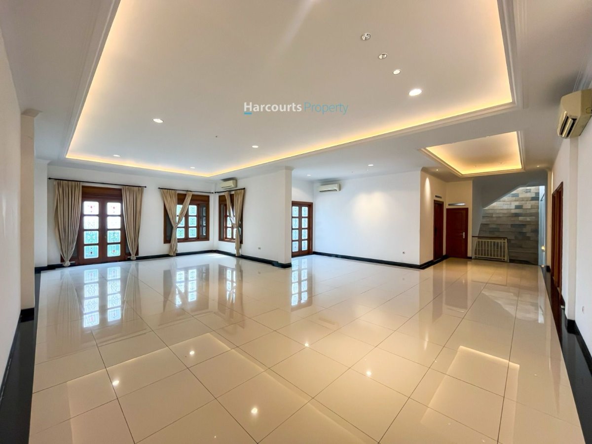 Disewakan Rumah Klasik Kawasan Elite Area Menteng - Foto 7