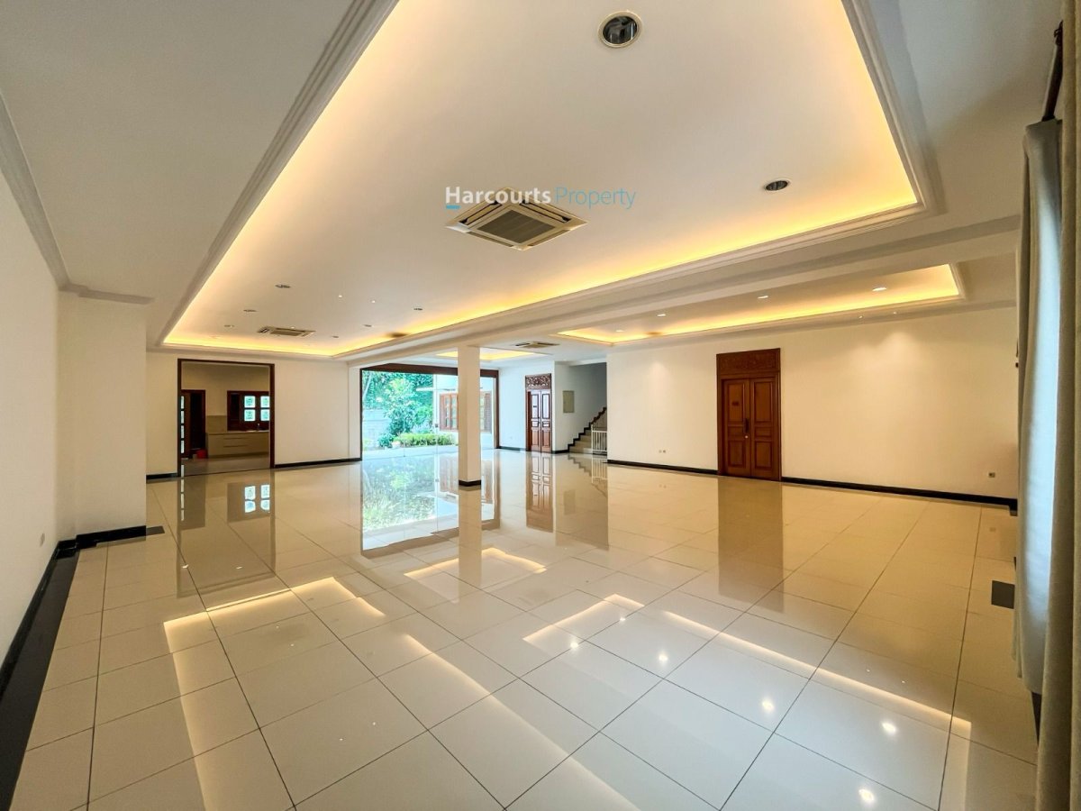 Disewakan Rumah Klasik Kawasan Elite Area Menteng - Foto 8