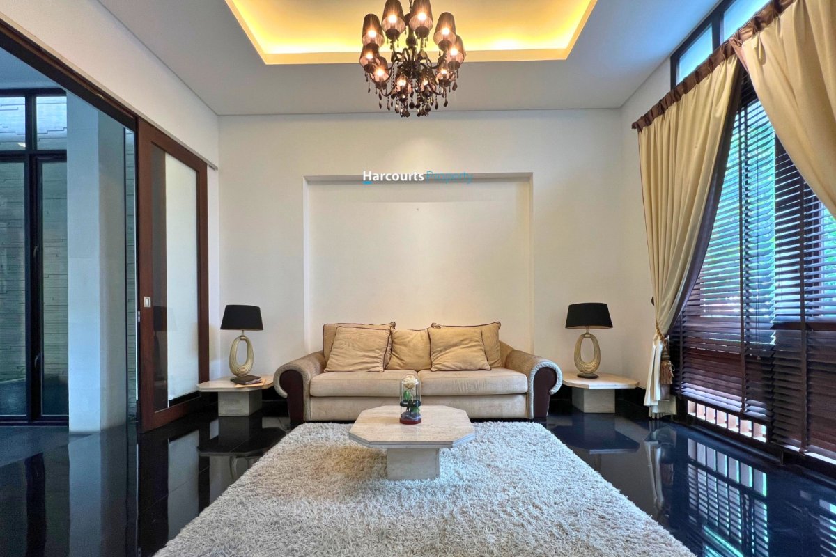 Disewakan Rumah Mewah Kawasan Elite Area Menteng - Foto 3