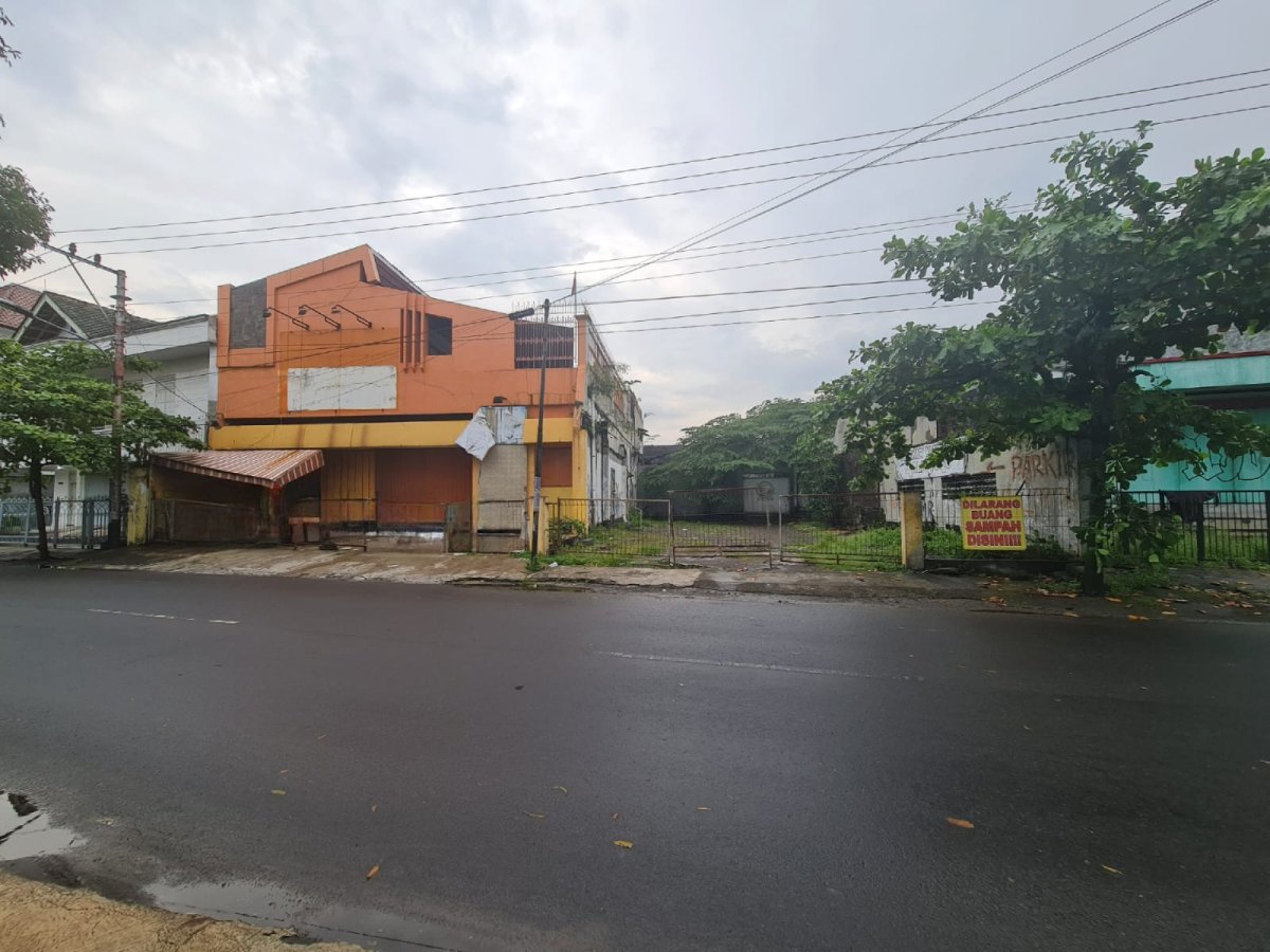 Rumah dan Ruang Usaha Strategis di Jalan RM Said Solo - Properti | Harcourts