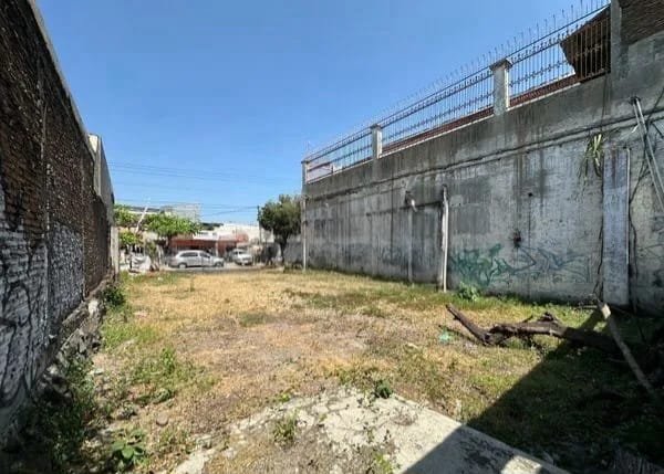 Rumah dan Ruang Usaha Strategis di Jalan RM Said Solo - Foto 6