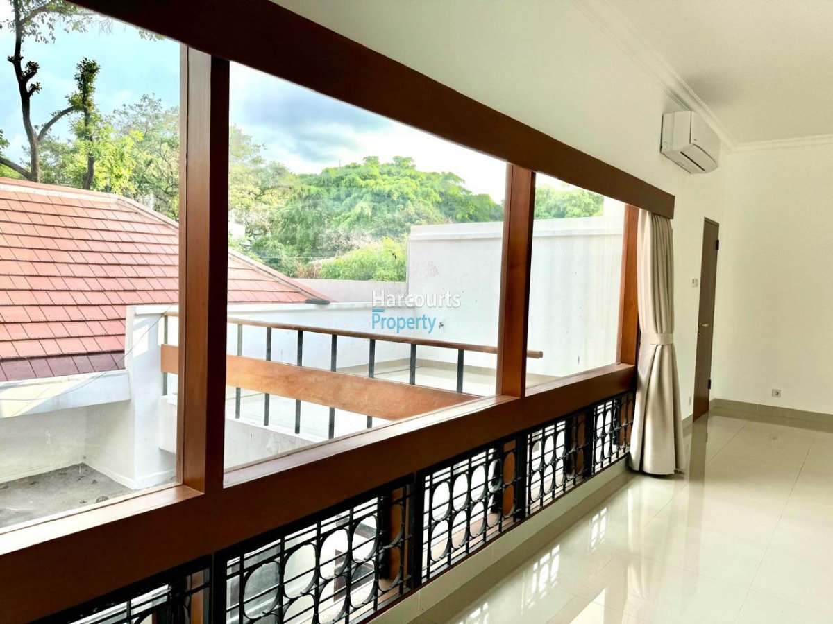 Disewakan Rumah 1 Lantai Bagus dan Terawat Area Menteng - Foto 14