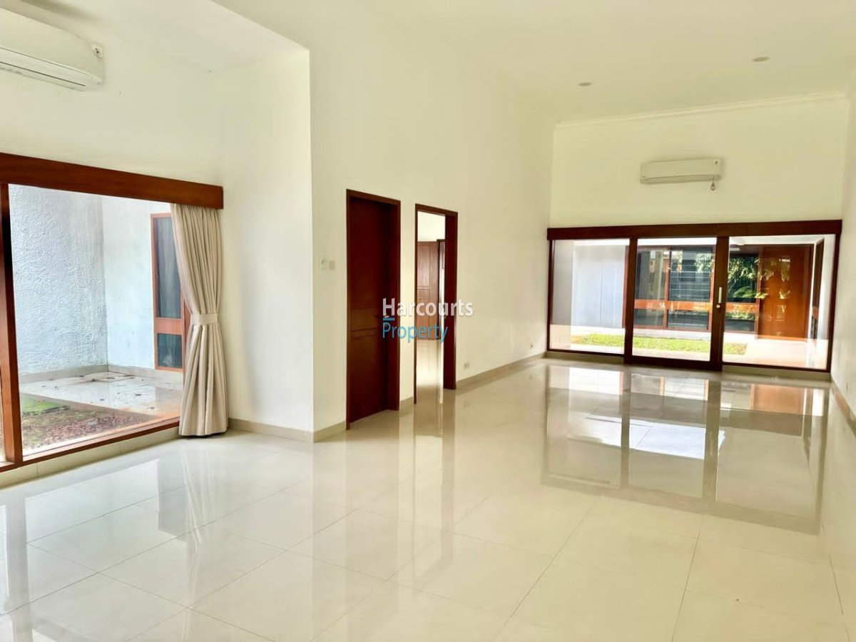 Disewakan Rumah 1 Lantai Bagus dan Terawat Area Menteng - Foto 3