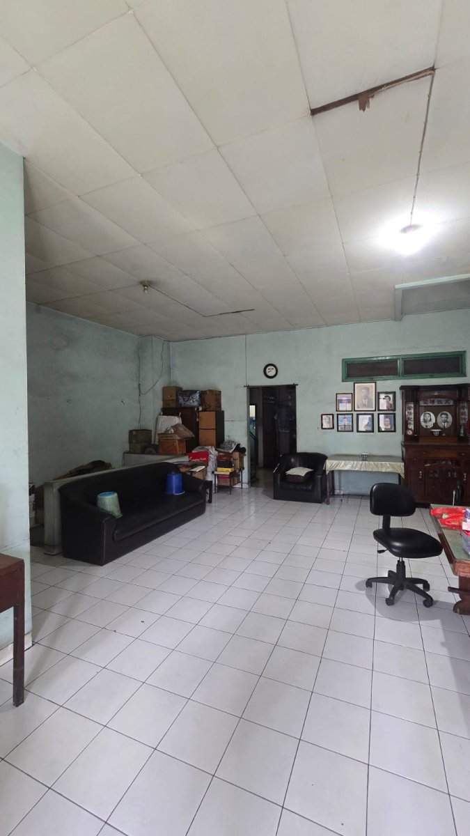 Ruko 4 Lantai Strategis di Jalan Yos Sudarso Solo - Foto 4